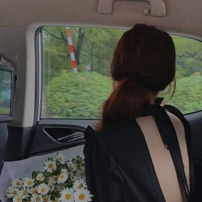 笼中女囚